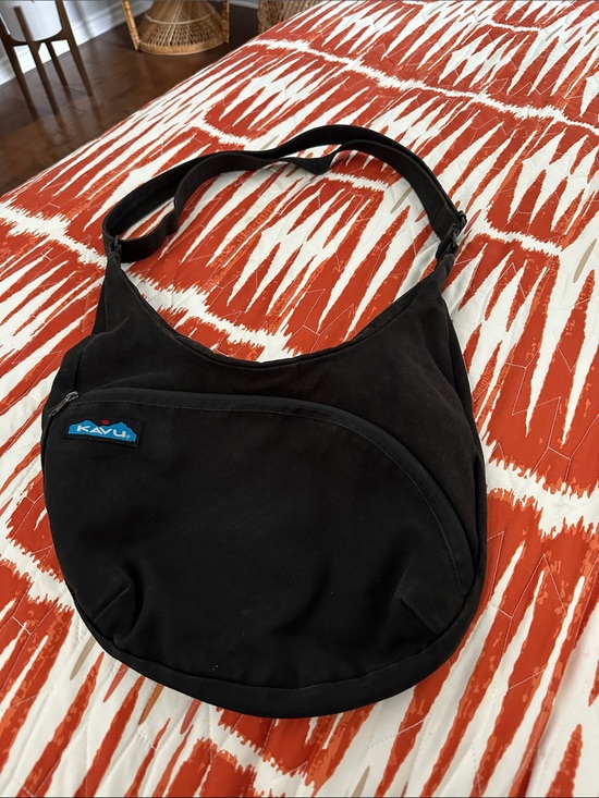 Kavu Handbags - Kavu Black Canvas Crossbody Sling Bag